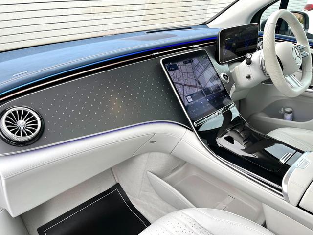 ＥＱＥ ＳＵＶ ＥＱＥ３５０　４ＭＡＴＩＣ　ＳＵＶ　ローンチエディション　Ｂｌｕｅｔｏｏｔｈ接続　ＥＴＣ　ＬＥＤヘッドライト　ＴＶ　クルーズコントロール　コネクテッド機能　サイドカメラ　サンルーフ・ガラスルーフ　シートエアコン　シートヒーター　トランクスルー　ナビ（18枚目）