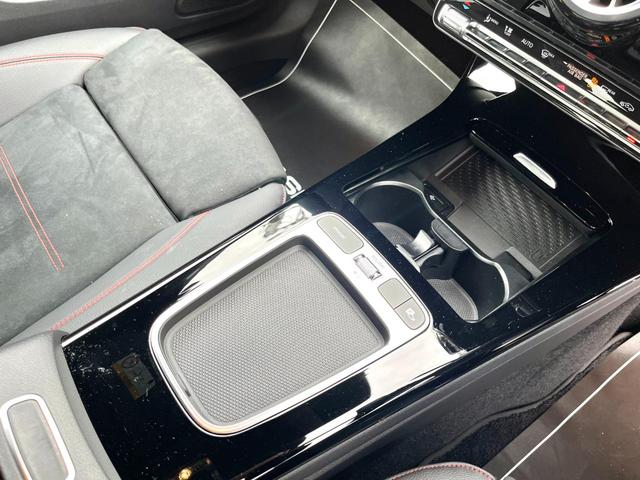 CLAクラス CLA180 AMGラインパッケージ Bluetooth接続 ETC LEDヘッドライト TV アイドリングストップ クルーズコントロール サイドカメラ シートヒーター ナビ バックモニター パワーシート フロアマット フロントカメラ(16枚目)