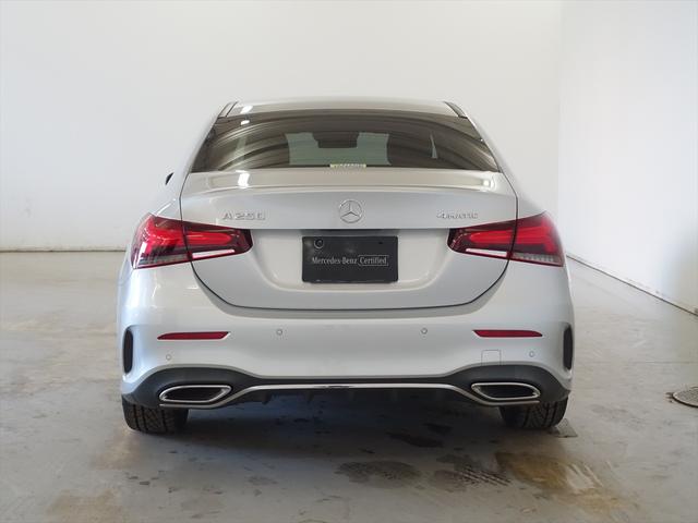 Ａクラスセダン Ａ２５０　４ＭＡＴＩＣ　セダン　ＡＭＧライン　レーダーセーフ　ティパッケージ・ナビゲーションパッケージ（3枚目）