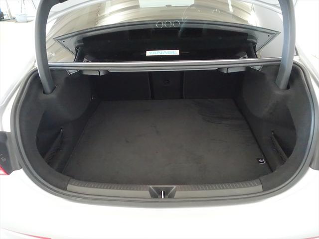 Ａクラスセダン Ａ２５０　４ＭＡＴＩＣ　セダン　ＡＭＧライン　レーダーセーフ　ティパッケージ・ナビゲーションパッケージ（11枚目）