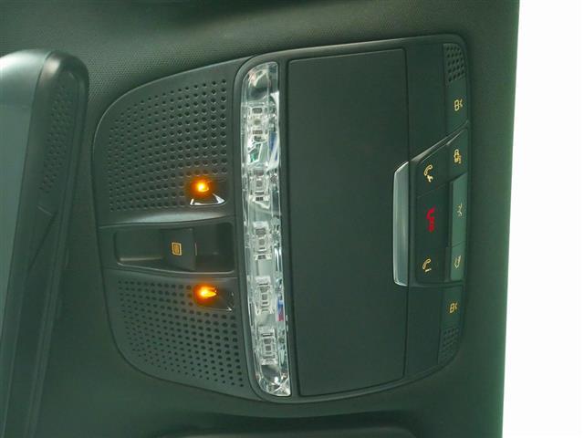 GLC63 S 4MATIC+ 2年保証 新車保証 Bluetooth接続 CD DVD再生 ETC LEDヘッドライト TV アイドリングストップ クルーズコントロール コネクテッド機能 サイドカメラ サンルーフ・ガラスルーフ(24枚目)