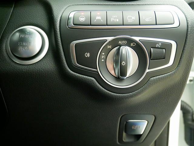 GLC63 S 4MATIC+ 2年保証 新車保証 Bluetooth接続 CD DVD再生 ETC LEDヘッドライト TV アイドリングストップ クルーズコントロール コネクテッド機能 サイドカメラ サンルーフ・ガラスルーフ(27枚目)
