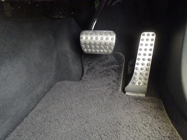 Cクラス C200 ローレウスエディション スポーツプラスパッケージ Bluetooth接続 ETC LEDヘッドライト TV アイドリングストップ クルーズコントロール コネクテッド機能 シートヒーター トランクスルー ナビ バックモニター(27枚目)