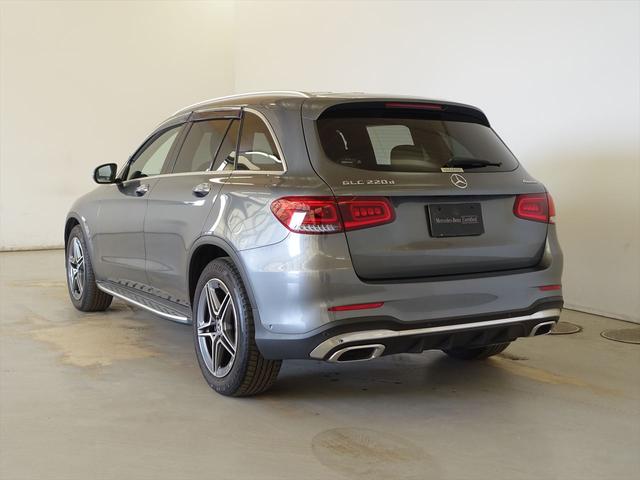 ＧＬＣ ＧＬＣ２２０　ｄ　４ＭＡＴＩＣ　スポーツラインエディション　Ｂｌｕｅｔｏｏｔｈ接続　ＥＴＣ　ＬＥＤヘッドライト　ＴＶ　アイドリングストップ　クルーズコントロール　コネクテッド機能　サイドカメラ　シートヒーター　トランクスルー　ナビ　バックモニター　パワーシート（4枚目）