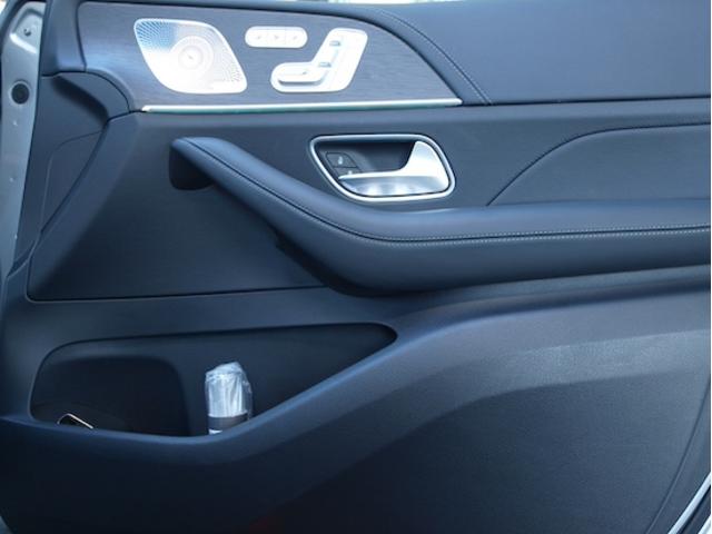 ＧＬＥ ＧＬＥ４５０　ｄ　４ＭＡＴＩＣ　スポーツ　Ｅ‐ＡＣＴＩＶＥ　ＢＯＤＹ　ＣＯＮＴＲＯＬパッケージ　３列シート　Ｂｌｕｅｔｏｏｔｈ接続　ＥＴＣ　ＬＥＤヘッドライト　ＴＶ　アイドリングストップ　クルーズコントロール　コネクテッド機能　サイドカメラ（26枚目）