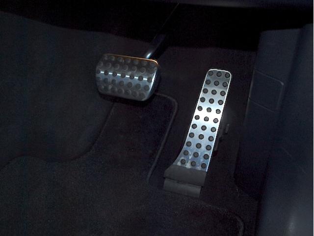 ＧＬＥ ＧＬＥ４５０　ｄ　４ＭＡＴＩＣ　スポーツ　Ｅ‐ＡＣＴＩＶＥ　ＢＯＤＹ　ＣＯＮＴＲＯＬパッケージ　３列シート　Ｂｌｕｅｔｏｏｔｈ接続　ＥＴＣ　ＬＥＤヘッドライト　ＴＶ　アイドリングストップ　クルーズコントロール　コネクテッド機能　サイドカメラ（27枚目）