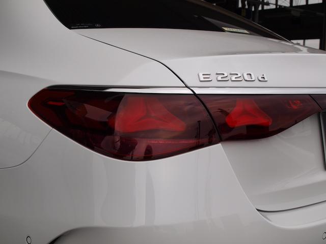 Ｅクラス Ｅ２２０　ｄ　アバンギャルド　ＡＭＧラインパッケージ・レザー　エクスクルーシブパッケージ・アドバンスドパッケージ・デジタルインテリアパッケージ（8枚目）
