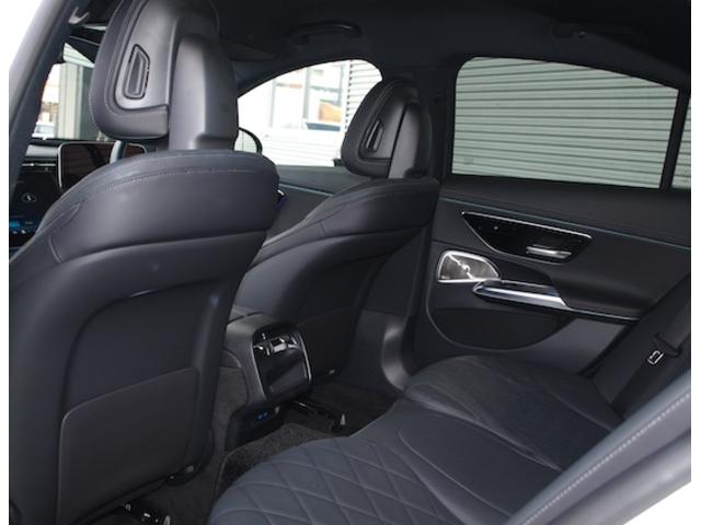 Ｅクラス Ｅ２２０　ｄ　アバンギャルド　ＡＭＧラインパッケージ・レザー　エクスクルーシブパッケージ・アドバンスドパッケージ・デジタルインテリアパッケージ（17枚目）