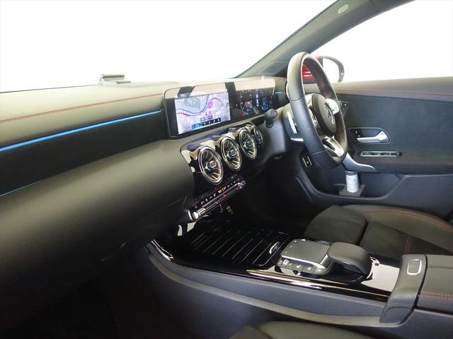 ＣＬＡクラス ＣＬＡ１８０　ＡＭＧラインパッケージ　Ｂｌｕｅｔｏｏｔｈ接続　ＥＴＣ　ＬＥＤヘッドライト　ＴＶ　アイドリングストップ　クルーズコントロール　コネクテッド機能　サイドカメラ　シートヒーター　トランクスルー　ナビ（19枚目）