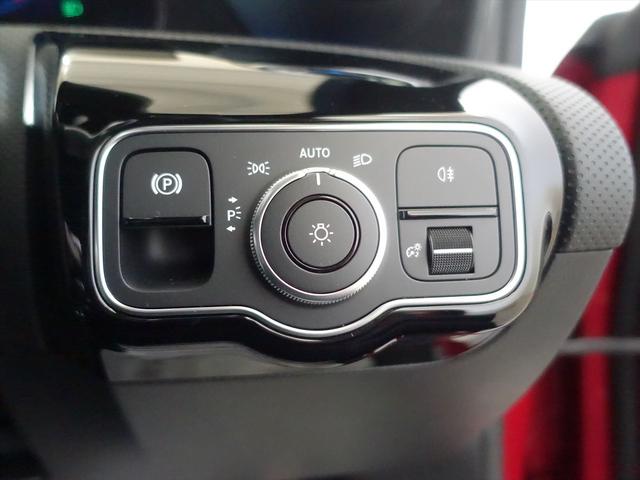 ＣＬＡクラス ＣＬＡ１８０　ＡＭＧラインパッケージ　Ｂｌｕｅｔｏｏｔｈ接続　ＥＴＣ　ＬＥＤヘッドライト　ＴＶ　アイドリングストップ　クルーズコントロール　コネクテッド機能　サイドカメラ　シートヒーター　トランクスルー　ナビ（27枚目）