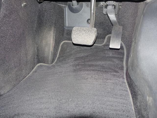 ＣＬＡクラス シューティングブレーク ＣＬＡ２５０　４ＭＡＴＩＣ　シューティングブレーク　レーダーセーフティパッケージ　アドバンスドパッケージ　ナビゲーションパッケージ　Ｂｌｕｅｔｏｏｔｈ接続　ＥＴＣ　ＬＥＤヘッドライト　ＴＶ　アイドリングストップ　クルーズコントロール　コネクテッド機能（27枚目）