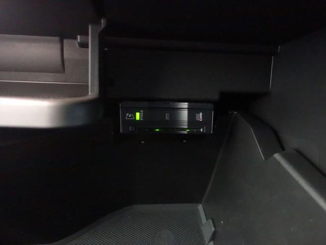 GLAクラス GLA35 4MATIC AMGパフォーマンスパッケージ AMGアドバンスドパッケージ Bluetooth接続 ETC LEDヘッドライト TV アイドリングストップ クルーズコントロール コネクテッド機能 サイドカメラ(21枚目)