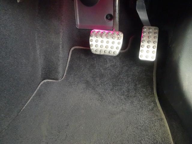 ＧＬＢ ＧＬＢ３５　４ＭＡＴＩＣ　ＡＭＧアドバンスドパッケージ　３列シート　Ｂｌｕｅｔｏｏｔｈ接続　ＥＴＣ　ＬＥＤヘッドライト　アイドリングストップ　クルーズコントロール　コネクテッド機能　サイドカメラ　サンルーフ・ガラスルーフ（29枚目）