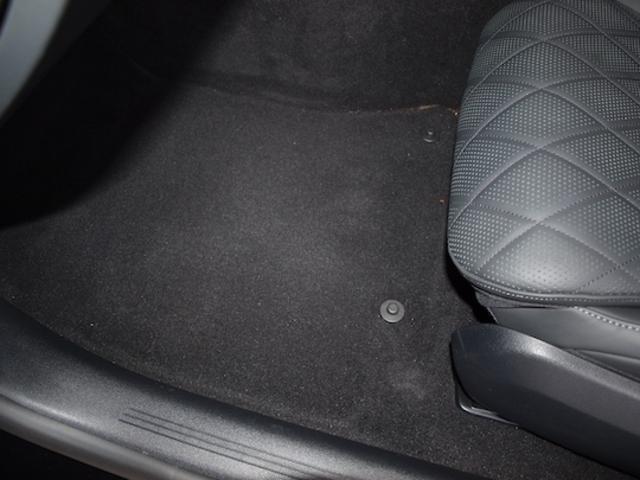 Ｅクラス Ｅ２００　アバンギャルド　ＡＭＧラインパッケージ　レザーエクスクルーシブパッケージ　アドバンスドパッケージ　デジタルインテリアパッケージ　Ｂｌｕｅｔｏｏｔｈ接続　ＥＴＣ　ＬＥＤヘッドライト　ＴＶ　アイドリングストップ（16枚目）