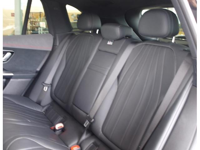 ＥＱＥ ＳＵＶ ＥＱＥ３５０　４ＭＡＴＩＣ　ＳＵＶ　ローンチエディション　Ｂｌｕｅｔｏｏｔｈ接続　ＥＴＣ　ＬＥＤヘッドライト　ＴＶ　クルーズコントロール　コネクテッド機能　サイドカメラ　サンルーフ・ガラスルーフ　シートエアコン　シートヒーター　トランクスルー　ナビ（12枚目）