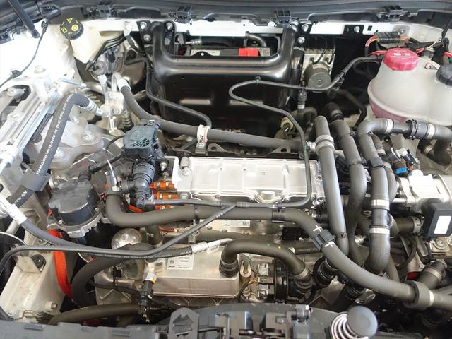 ＥＱＡ ＥＱＡ２５０　ＡＭＧラインパッケージ　ＡＭＧレザーエクスクルーシブパッケージ　Ｂｌｕｅｔｏｏｔｈ接続　ＥＴＣ　ＬＥＤヘッドライト　ＴＶ　クルーズコントロール　コネクテッド機能　サイドカメラ　サンルーフ・ガラスルーフ（9枚目）