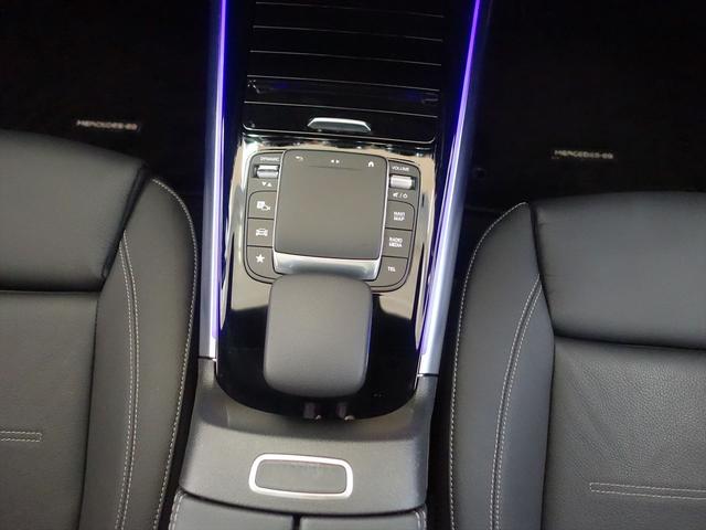 ＥＱＡ ＥＱＡ２５０　ＡＭＧラインパッケージ　ＡＭＧレザーエクスクルーシブパッケージ　Ｂｌｕｅｔｏｏｔｈ接続　ＥＴＣ　ＬＥＤヘッドライト　ＴＶ　クルーズコントロール　コネクテッド機能　サイドカメラ　サンルーフ・ガラスルーフ（16枚目）