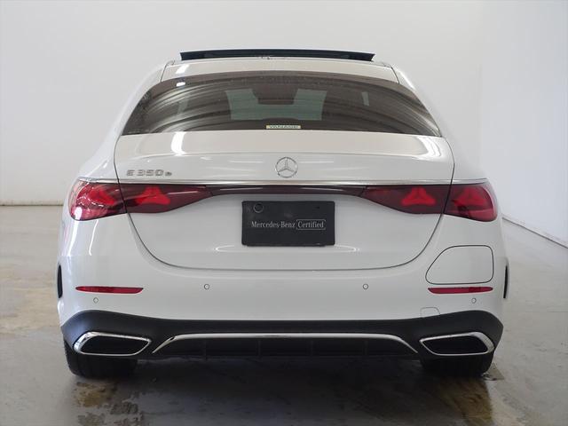 Ｅクラス Ｅ３５０　ｅ　スポーツ　エディションスター　レザーエクスクルーシブパッケージ　アドバンスドパッケージ　デジタルインテリアパッケージ　ドライバーズパッケージ　Ｂｌｕｅｔｏｏｔｈ接続　ＥＴＣ　ＬＥＤヘッドライト　ＴＶ　アイドリングストップ（3枚目）