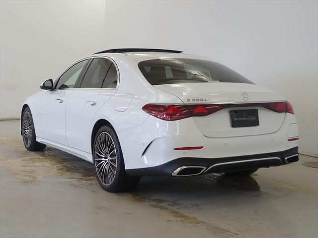 Ｅクラス Ｅ３５０　ｅ　スポーツ　エディションスター　レザーエクスクルーシブパッケージ　アドバンスドパッケージ　デジタルインテリアパッケージ　ドライバーズパッケージ　Ｂｌｕｅｔｏｏｔｈ接続　ＥＴＣ　ＬＥＤヘッドライト　ＴＶ　アイドリングストップ（4枚目）