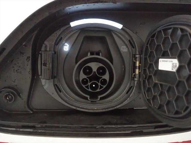 Ｅクラス Ｅ３５０　ｅ　スポーツ　エディションスター　レザーエクスクルーシブパッケージ　アドバンスドパッケージ　デジタルインテリアパッケージ　ドライバーズパッケージ　Ｂｌｕｅｔｏｏｔｈ接続　ＥＴＣ　ＬＥＤヘッドライト　ＴＶ　アイドリングストップ（33枚目）