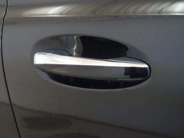 ＧＬＢ ＧＬＢ２００　ｄ　４ＭＡＴＩＣ　ＡＭＧラインパッケージ　３列シート　Ｂｌｕｅｔｏｏｔｈ接続　ＥＴＣ　ＬＥＤヘッドライト　ＴＶ　アイドリングストップ　クルーズコントロール　コネクテッド機能　サイドカメラ　サンルーフ・ガラスルーフ（28枚目）