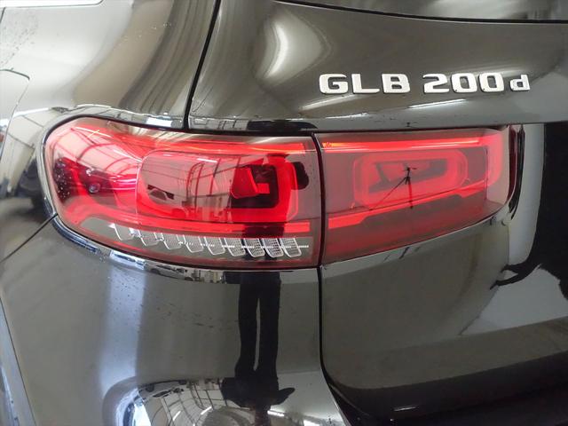 ＧＬＢ ＧＬＢ２００　ｄ　４ＭＡＴＩＣ　ＡＭＧラインパッケージ　３列シート　Ｂｌｕｅｔｏｏｔｈ接続　ＥＴＣ　ＬＥＤヘッドライト　ＴＶ　アイドリングストップ　クルーズコントロール　コネクテッド機能　サイドカメラ　サンルーフ・ガラスルーフ（32枚目）