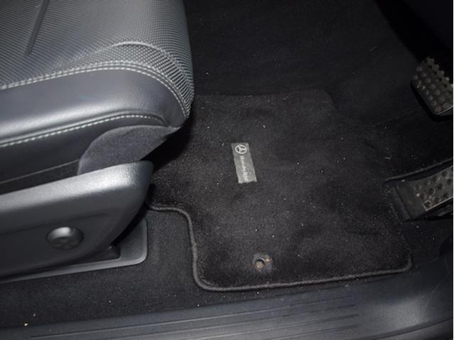 GLE GLE450 d 4MATIC スポーツ Bluetooth接続 ETC LEDヘッドライト TV アイドリングストップ クルーズコントロール コネクテッド機能 サイドカメラ サンルーフ・ガラスルーフ シートエアコン シートヒーター(15枚目)