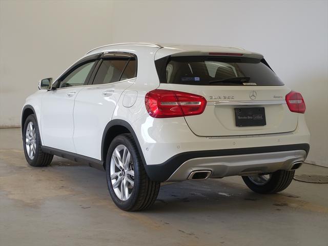 GLAクラス GLA250 4MATIC オフロード レーダーセーフティパッケージ Bluetooth接続 CD DVD再生 ETC TV アイドリングストップ クルーズコントロール シートヒーター トランクスルー ナビ バックモニター パワーシート(4枚目)
