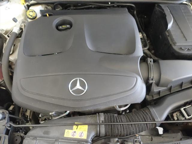 GLAクラス GLA250 4MATIC オフロード レーダーセーフティパッケージ Bluetooth接続 CD DVD再生 ETC TV アイドリングストップ クルーズコントロール シートヒーター トランクスルー ナビ バックモニター パワーシート(9枚目)