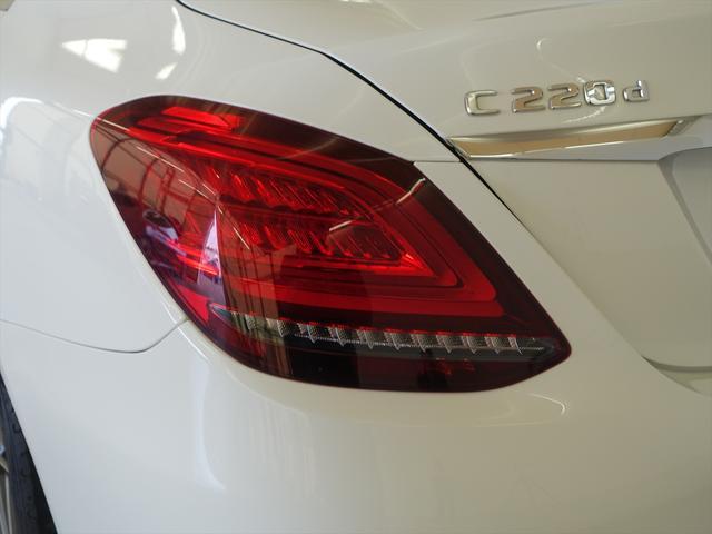 Ｃクラス Ｃ２２０　ｄ　アバンギャルド　ＡＭＧライン　レーダーセーフティパッケージ　Ｂｌｕｅｔｏｏｔｈ接続　ＥＴＣ　ＬＥＤヘッドライト　ＴＶ　アイドリングストップ　クルーズコントロール　コネクテッド機能　シートヒーター　トランクスルー　ナビ（28枚目）