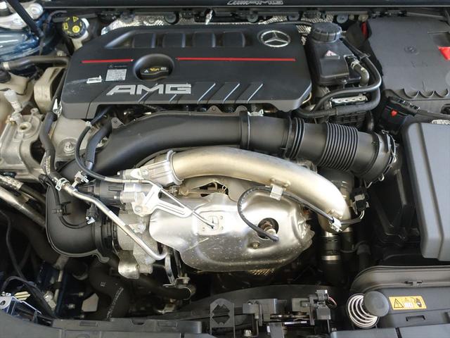 ＧＬＢ ＧＬＢ３５　４ＭＡＴＩＣ　ＡＭＧアドバンスドパッケージ　３列シート　Ｂｌｕｅｔｏｏｔｈ接続　ＥＴＣ　ＬＥＤヘッドライト　ＴＶ　アイドリングストップ　クルーズコントロール　コネクテッド機能　サイドカメラ　サンルーフ・ガラスルーフ（9枚目）