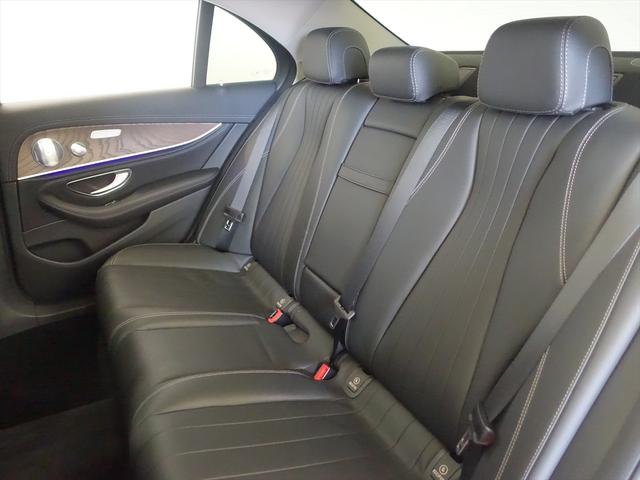 Eクラス E450 4MATIC エクスクルーシブ エクスクルーシブパッケージ Bluetooth接続 ETC LEDヘッドライト TV アイドリングストップ クルーズコントロール コネクテッド機能 サイドカメラ サンルーフ・ガラスルーフ(23枚目)