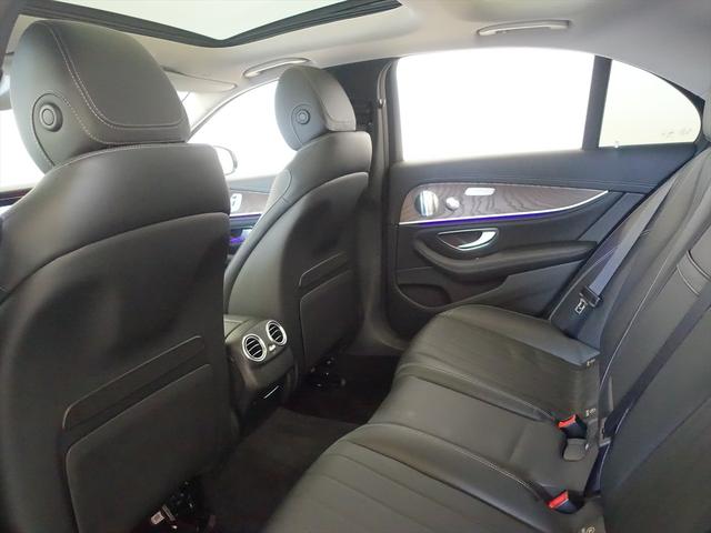 Eクラス E450 4MATIC エクスクルーシブ エクスクルーシブパッケージ Bluetooth接続 ETC LEDヘッドライト TV アイドリングストップ クルーズコントロール コネクテッド機能 サイドカメラ サンルーフ・ガラスルーフ(24枚目)