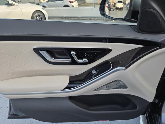 Ｓクラス Ｓ５００　４ＭＡＴＩＣ　ロング　ＡＭＧラインパッケージ　ドライバーズパッケージ　Ｂｌｕｅｔｏｏｔｈ接続　ＥＴＣ　ＬＥＤヘッドライト　ＴＶ　アイドリングストップ　クルーズコントロール　コネクテッド機能　サイドカメラ（14枚目）
