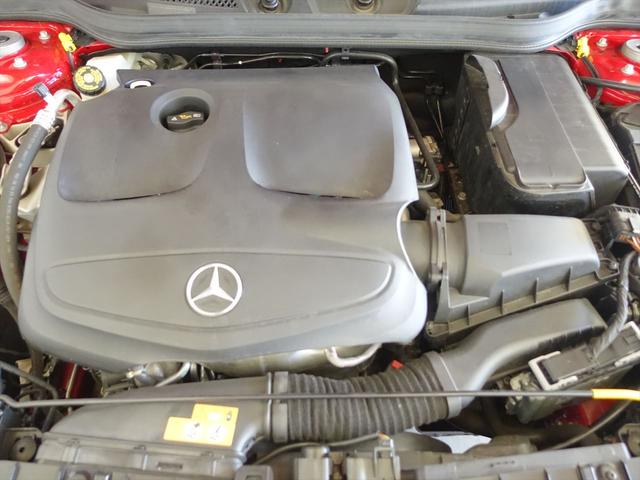 ＧＬＡクラス ＧＬＡ１８０　レーダーセーフティパッケージ　Ｂｌｕｅｔｏｏｔｈ接続　ＣＤ　ＤＶＤ再生　ＥＴＣ　ＬＥＤヘッドライト　ＴＶ　アイドリングストップ　クルーズコントロール　シートヒーター　トランクスルー　ナビ（9枚目）