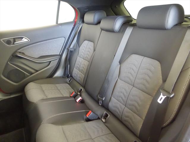 ＧＬＡクラス ＧＬＡ１８０　レーダーセーフティパッケージ　Ｂｌｕｅｔｏｏｔｈ接続　ＣＤ　ＤＶＤ再生　ＥＴＣ　ＬＥＤヘッドライト　ＴＶ　アイドリングストップ　クルーズコントロール　シートヒーター　トランクスルー　ナビ（22枚目）