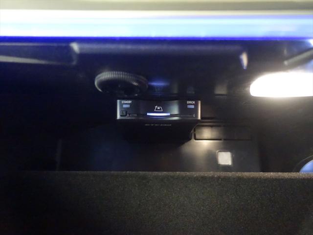 ＧＬＥ ＧＬＥ４５０　ｄ　４ＭＡＴＩＣ　スポーツ　３列シート　Ｂｌｕｅｔｏｏｔｈ接続　ＥＴＣ　ＬＥＤヘッドライト　ＴＶ　アイドリングストップ　クルーズコントロール　コネクテッド機能　サイドカメラ　サンルーフ・ガラスルーフ　シートエアコン（21枚目）