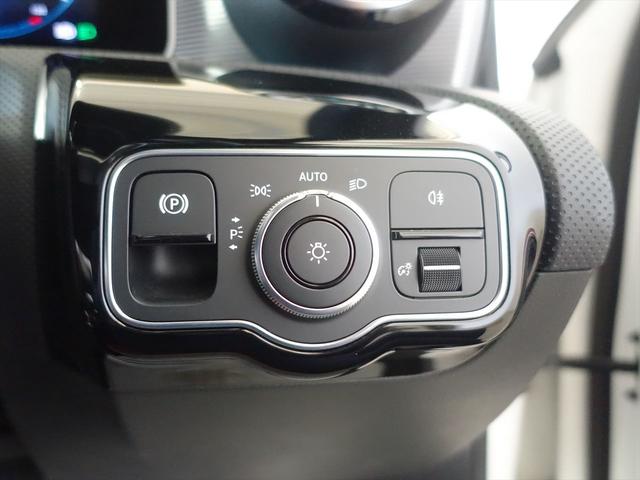 Ａクラス Ａ１８０　スタイル　ＡＭＧライン　ＡＭＧレザーエクスクルーシブパッケージ　レーダーセーフティパッケージ　ナビゲーションパッケージ　Ｂｌｕｅｔｏｏｔｈ接続　ＥＴＣ　ＬＥＤヘッドライト　ＴＶ　アイドリングストップ　クルーズコントロール（28枚目）