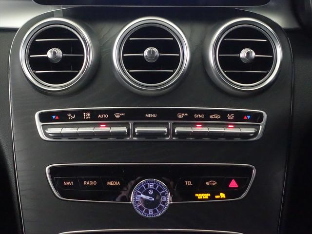 Ｃクラス Ｃ１８０　アバンギャルド　ＡＭＧライン　レーダーセーフティパッケージ　ベーシックパッケージ　Ｂｌｕｅｔｏｏｔｈ接続　ＥＴＣ　ＬＥＤヘッドライト　ＴＶ　アイドリングストップ　クルーズコントロール　シートヒーター　トランクスルー　ナビ（13枚目）