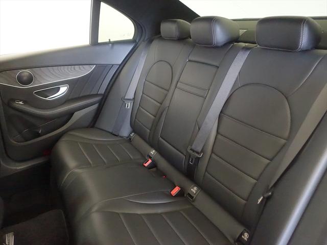 Ｃクラス Ｃ１８０　アバンギャルド　ＡＭＧライン　レーダーセーフティパッケージ　ベーシックパッケージ　Ｂｌｕｅｔｏｏｔｈ接続　ＥＴＣ　ＬＥＤヘッドライト　ＴＶ　アイドリングストップ　クルーズコントロール　シートヒーター　トランクスルー　ナビ（22枚目）