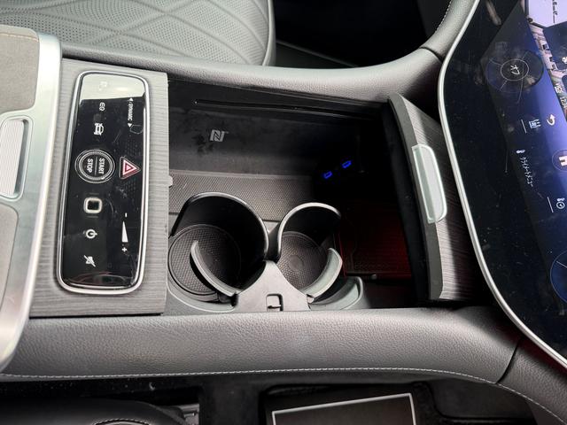 EQS SUV EQS450 4マチック SUV AMGラインパッケージ デジタルインテリアパッケージ ショーファーパッケージ ナイトパッケージ 3列シート AMGライン Bluetooth接続 ETC LEDヘッドライト TV クルーズコントロール(20枚目)