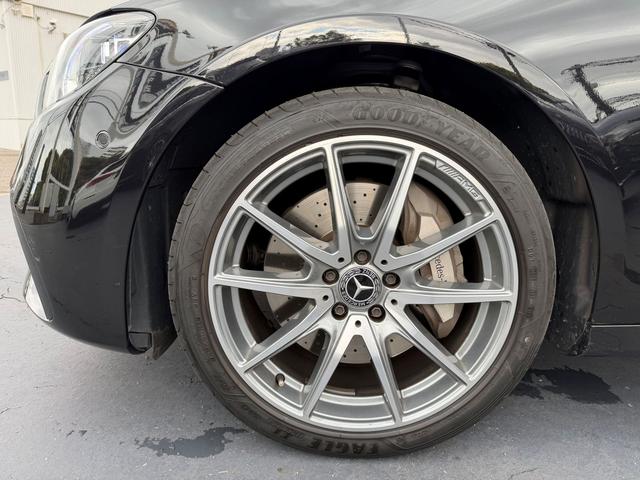 Ｅクラスステーションワゴン Ｅ３００　ステーションワゴン　スポーツ　エクスクルーシブパッ　ケージ（3枚目）