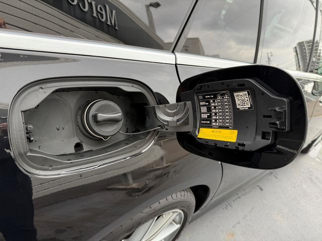 Ｅクラスステーションワゴン Ｅ３００　ステーションワゴン　スポーツ　エクスクルーシブパッ　ケージ（7枚目）