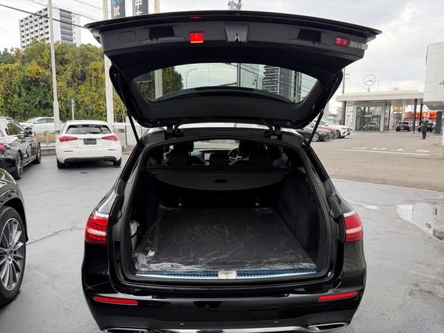 Ｅクラスステーションワゴン Ｅ３００　ステーションワゴン　スポーツ　エクスクルーシブパッ　ケージ（8枚目）