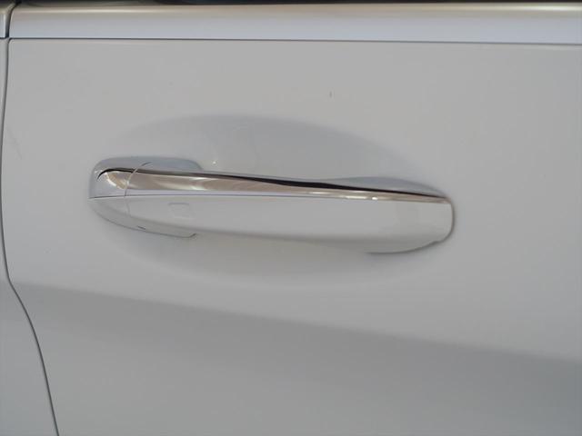 ＧＬＣ ＧＬＣ３００　４ＭＡＴＩＣ　クーペ　ＡＭＧライン　Ｂｌｕｅｔｏｏｔｈ接続　ＥＴＣ　ＬＥＤヘッドライト　ＴＶ　アイドリングストップ　クルーズコントロール　コネクテッド機能　サイドカメラ　サンルーフ・ガラスルーフ　シートヒーター　トランクスルー　ナビ（26枚目）