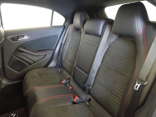 Ａクラス Ａ１８０　スポーツ　レーダーセーフティパッケージ　Ｂｌｕｅｔｏｏｔｈ接続　ＣＤ　ＤＶＤ再生　ＥＴＣ　ＬＥＤヘッドライト　ＴＶ　アイドリングストップ　クルーズコントロール　シートヒーター　トランクスルー　ナビ（23枚目）