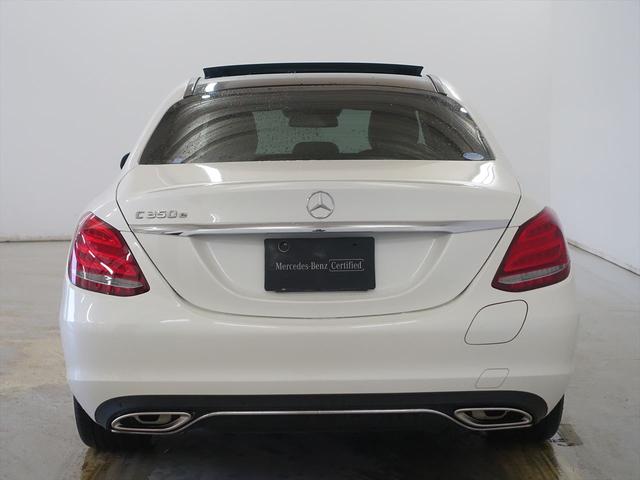 Cクラス C350 e アバンギャルド Bluetooth接続 CD DVD再生 ETC LEDヘッドライト TV アイドリングストップ クルーズコントロール サンルーフ・ガラスルーフ シートヒーター トランクスルー ナビ バックモニター(3枚目)