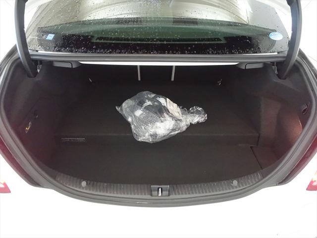 Cクラス C350 e アバンギャルド Bluetooth接続 CD DVD再生 ETC LEDヘッドライト TV アイドリングストップ クルーズコントロール サンルーフ・ガラスルーフ シートヒーター トランクスルー ナビ バックモニター(25枚目)