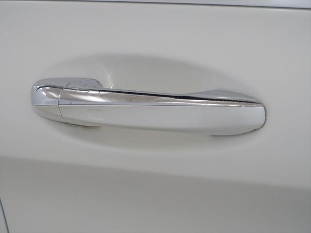 Cクラス C350 e アバンギャルド Bluetooth接続 CD DVD再生 ETC LEDヘッドライト TV アイドリングストップ クルーズコントロール サンルーフ・ガラスルーフ シートヒーター トランクスルー ナビ バックモニター(28枚目)