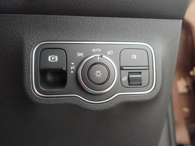 GLB GLB200 d 4MATIC AMGラインパッケージ AMGレザーエクスクルーシブパッケージ アドバンスドパッケージ 3列シート Bluetooth接続 ETC LEDヘッドライト TV アイドリングストップ クルーズコントロール(31枚目)